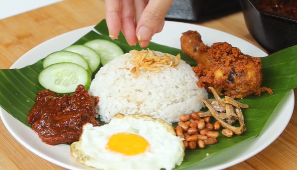 Nasi Uduk Selera Putra 1: The Evening Feast That Awakens Your Senses in Cilacap's Heart